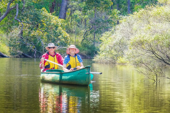 The Margaret River wine tour for people who don't do tours! - A short Cape to Cape walk above the surf