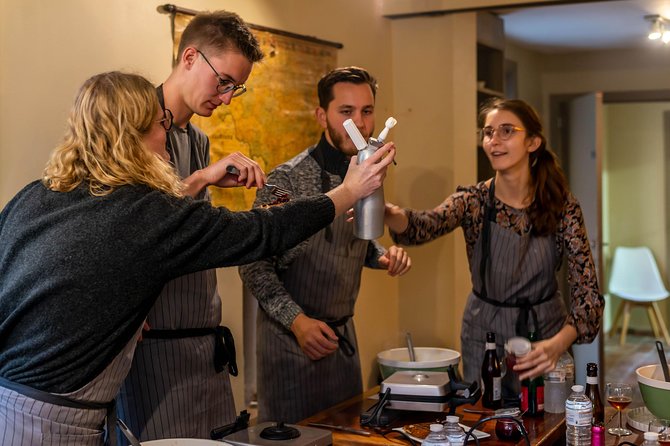 The Waffles 'n Beer Workshop in Bruges Centre - What makes the small group useful
