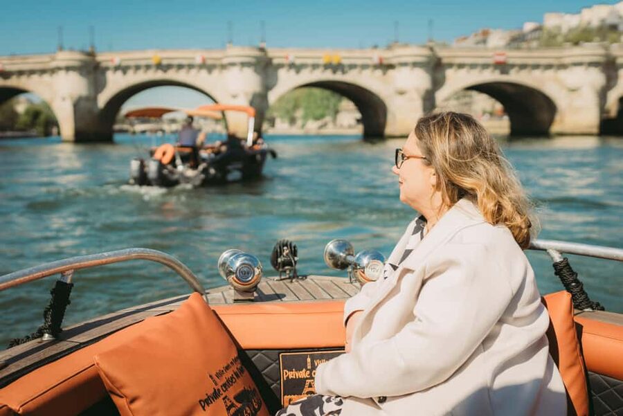 Top Private Cruises in Paris with Champagne + more surprises - Place de la Concorde and the ride home