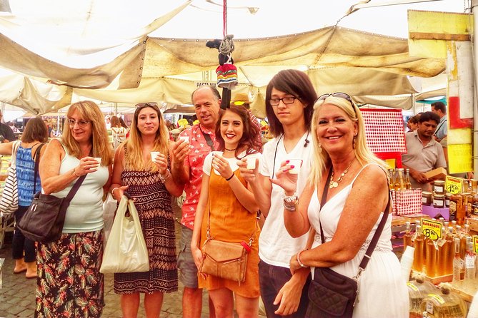 Trevi Fountain, Pantheon, and Campo Dei Fiori Market Food and Wine Tour - The guides shape the whole experience