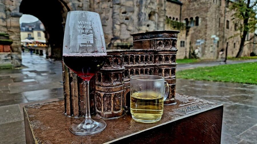 Trier: Guided City Walk with Wine Tasting - Starting at Porta Nigra