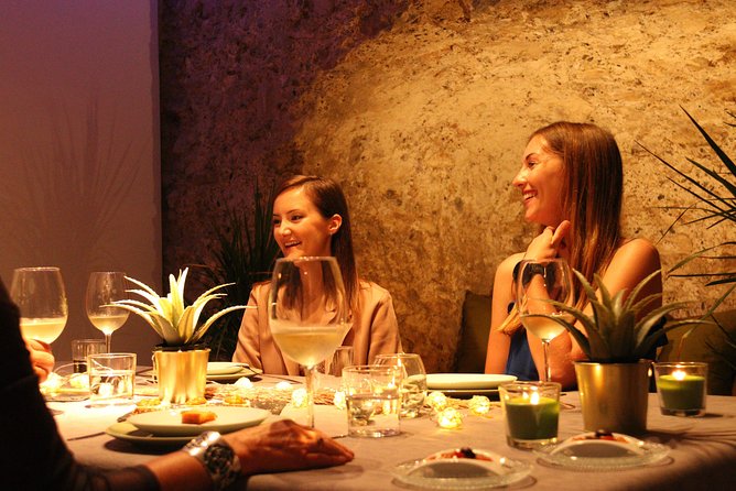 Valencia Old Town Tour with Wine & Tapas in 11th Century Historic Monument - The Central Market, with a useful pause to explore