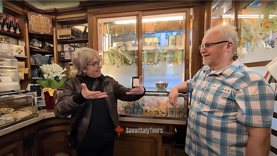 Venice: Sunset Walking Tour with Food and Wine Tastings - Who should book this evening?