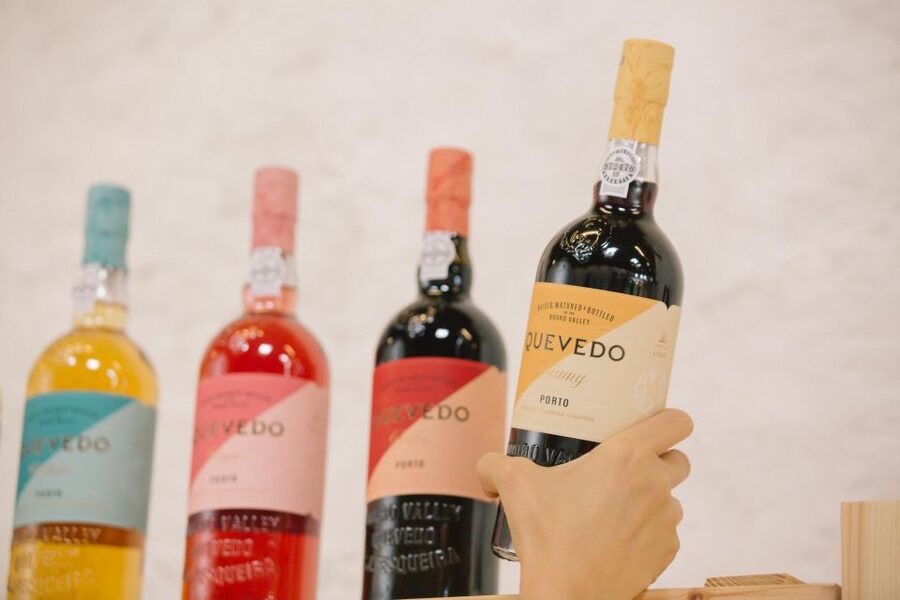 Vila Nova de Gaia: Port Wine Tasting with Cheese Pairing - What the one-hour visit feels like