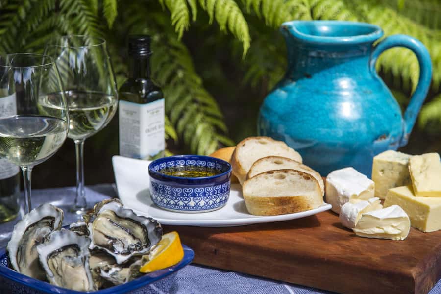 Waiheke Island Gourmet Food and Wine Tour with Lunch - Why this Waiheke tour works so well