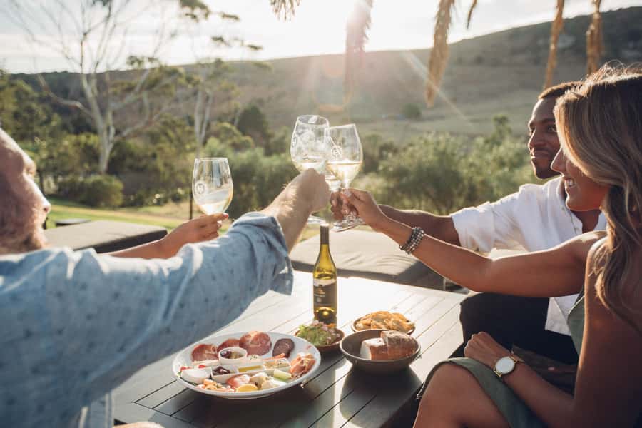 Waiheke Island: Wine Tour & Lunch at Award Winning Venue - First winery: start with a broad taste of Waiheke