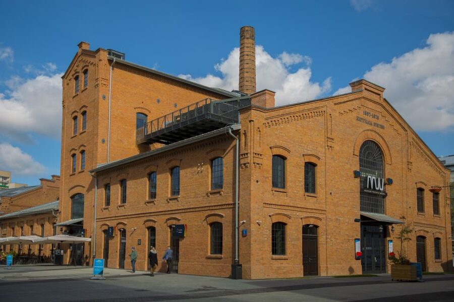 Warsaw: Polish Vodka Museum Tour with Tasting - Four galleries turn a museum visit into a guided lesson