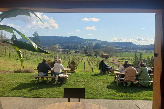 Willamette Valley Wine Tour with Lunch - The included winery lunch
