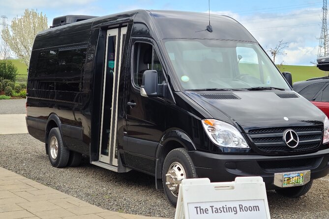Willamette Valley Wine Tour with Lunch - What the $210 price really covers