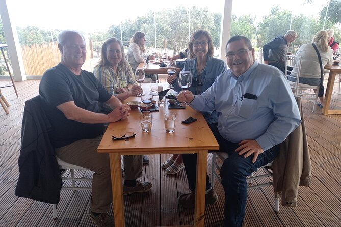 Wine Lovers: Winery Tour w/ Tasting & Tapas (Albufeira/Vilamoura) - What happens on the drive from Albufeira or Vilamoura