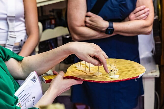 Winner 2025 Florence Sunset Food & Wine Tour by Eating Europe - Finishing with real artisan gelato