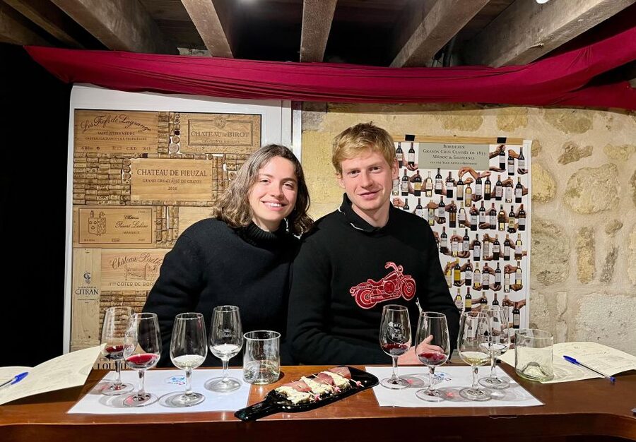 Workshop Bordeaux wine tasting: 4 reds & charcuterie pairing - Finding the tasting room near Stalingrad