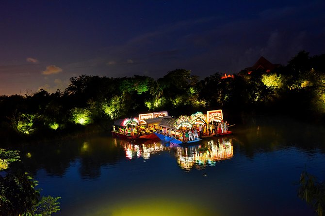 Xoximilco Ticket: Boat Fiesta, Traditional Tasting & Tequila Bar - Comfort, clothing, and mosquitoes